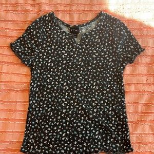 Floral Top🖤💙💕